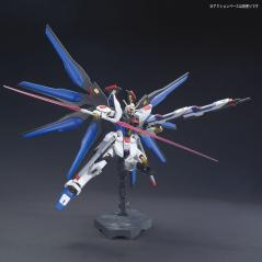 Gundam - HGCE - 201 - ZGMF-X20A Strike Freedom Gundam 1/144 Bandai - 4