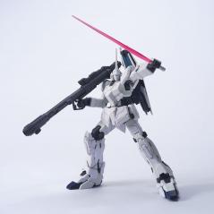Gundam - HGUC - 101 - RX-0 Unicorn Gundam (Unicorn Mode) 1/144 Bandai - 4
