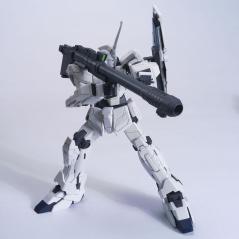 Gundam - HGUC - 101 - RX-0 Unicorn Gundam (Unicorn Mode) 1/144 Bandai - 5