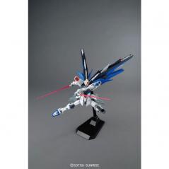 Gundam - MG - ZGMF-X10A Freedom Gundam (Ver. 2.0) 1/100 Bandai - 7