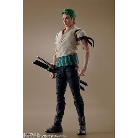 One Piece - S.H. Figuarts - Roronoa Zoro (Netflix) Bandai - 1