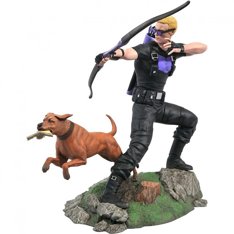 Marvel Comic Gallery Hawkeye with Pizza Dog