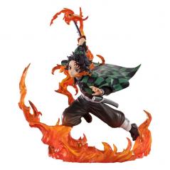 Demon Slayer: Kimetsu no Yaiba FiguartsZERO Tanjiro Kamado (Kyojuro Rengoku's Sword Guard) Bandai - 1